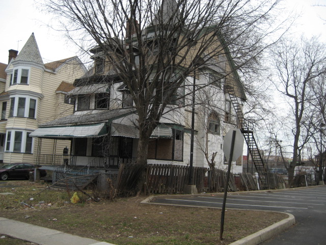NJ Auction Foreclosed Properties   Home Well Situated  East Orange