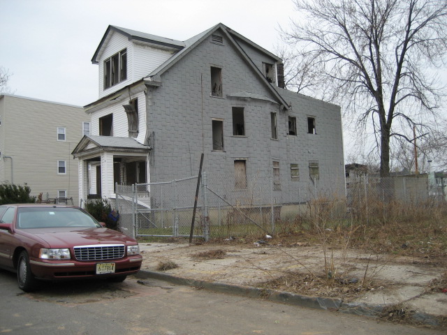 NJ Auction Foreclosed Properties   Former 3 Family House  Irvington