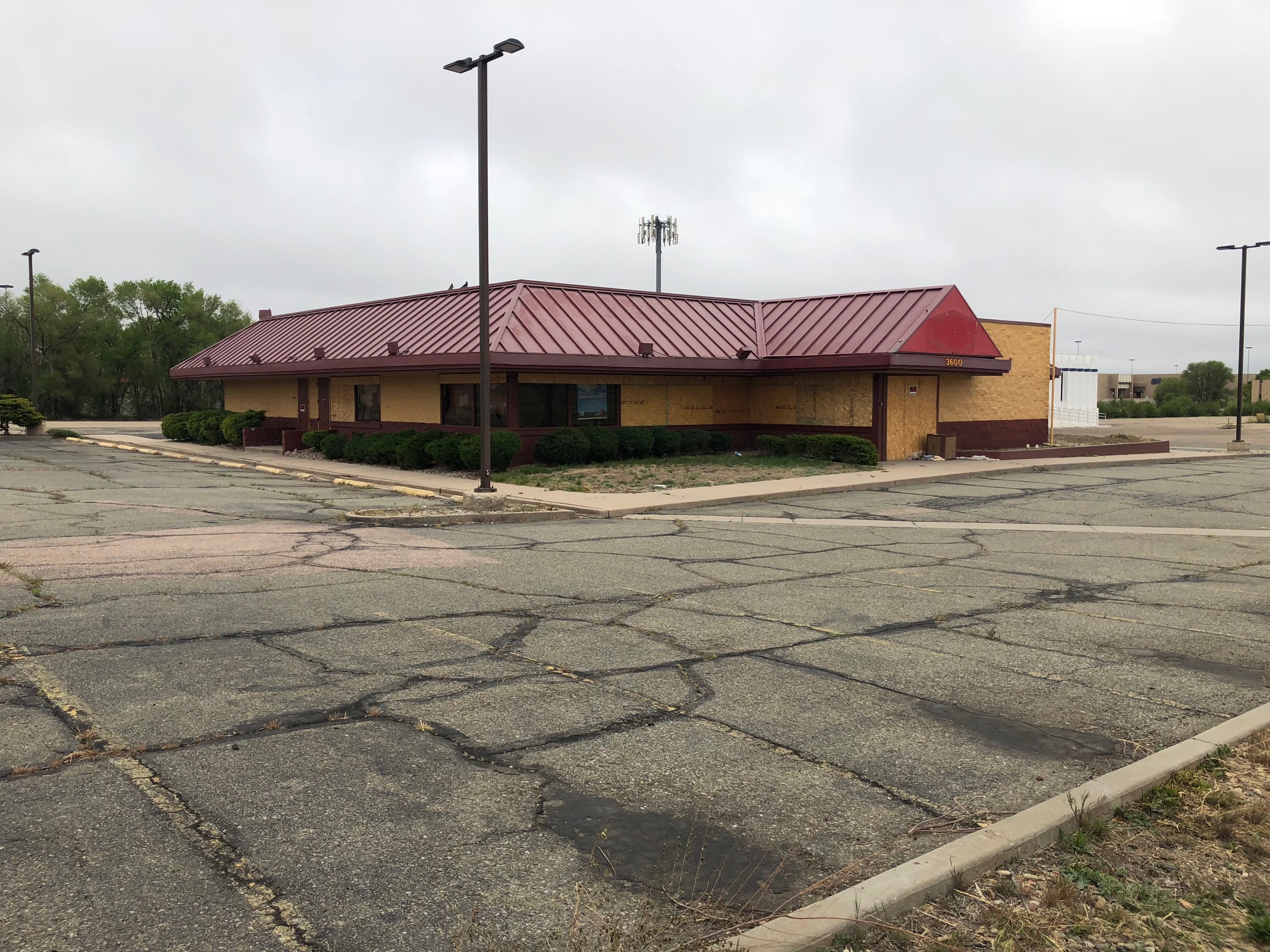 Corporate Surplus Former Denny S Restaurant Fx1929 Corporate Surplus Former Denny S Restaurant Pueblo Co