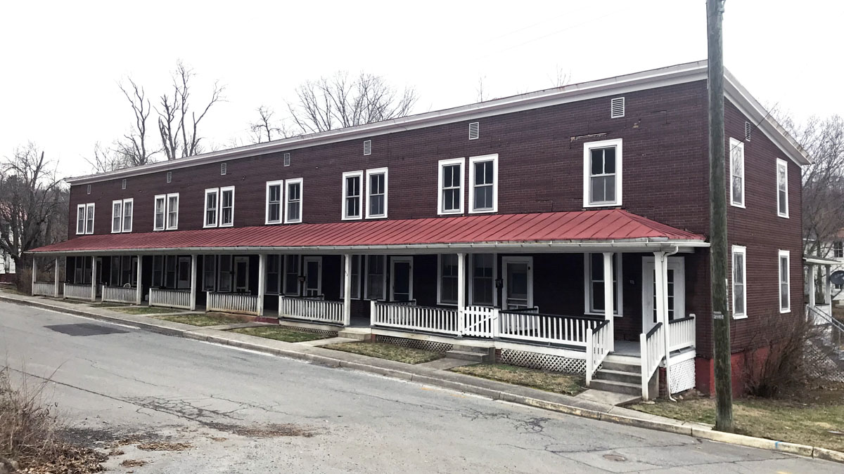 EightUnit Multifamily FX4568