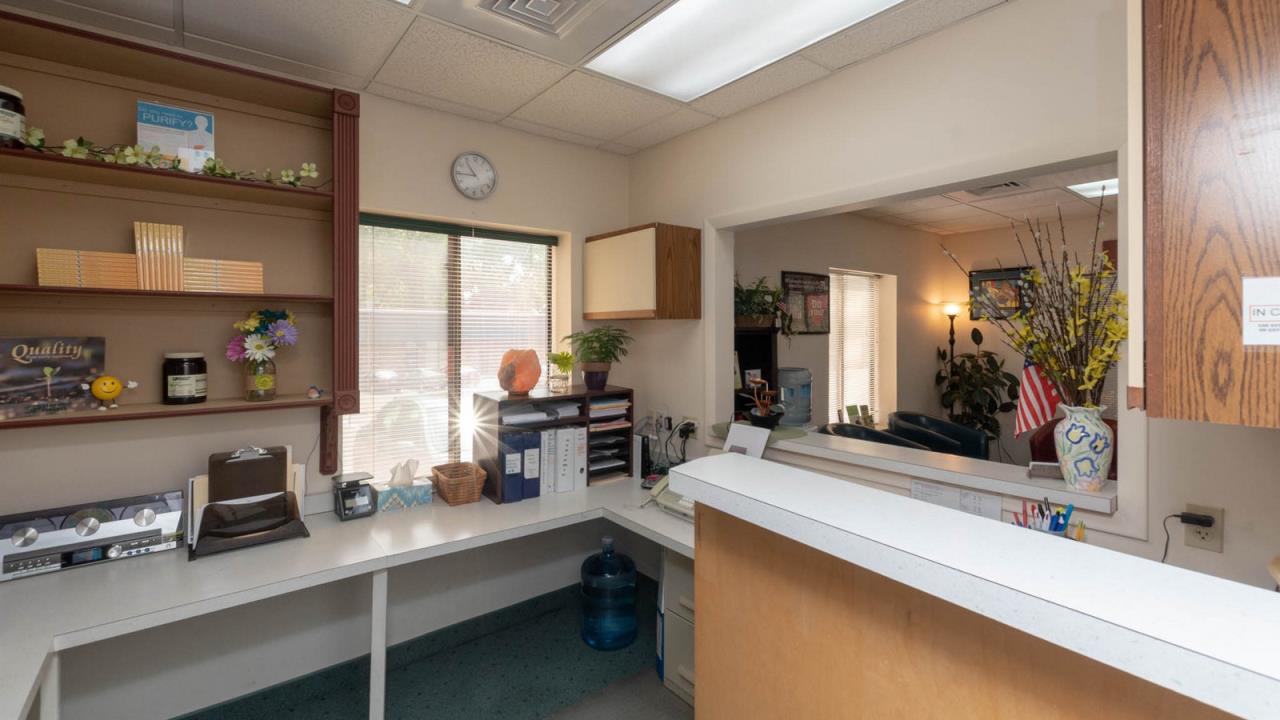 Large Office Condo AP19023