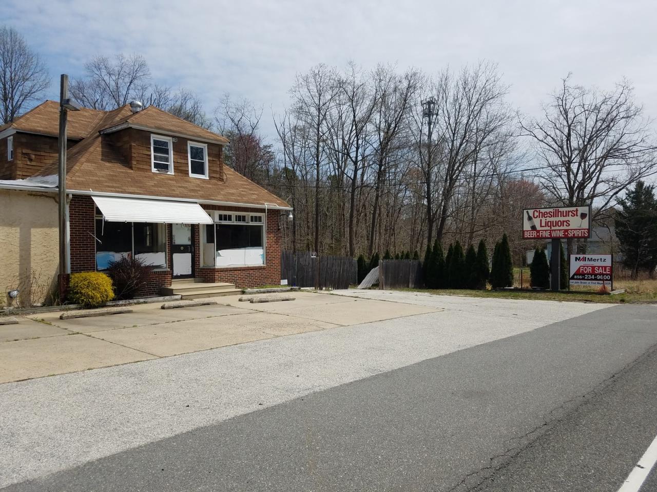 High Exposure Retail Building AP19034