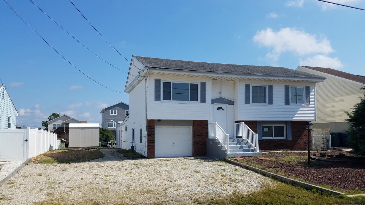 Bid Your Price on the Mystic Islands AP190632