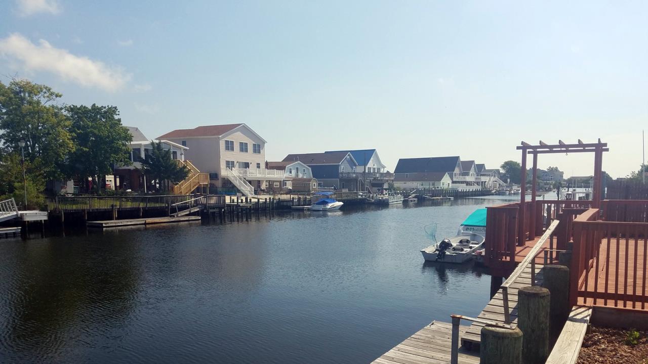 Bid Your Price on the Mystic Islands AP190632