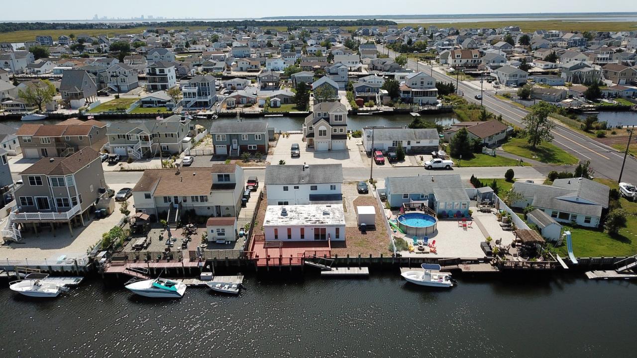 Bid Your Price on the Mystic Islands AP190632