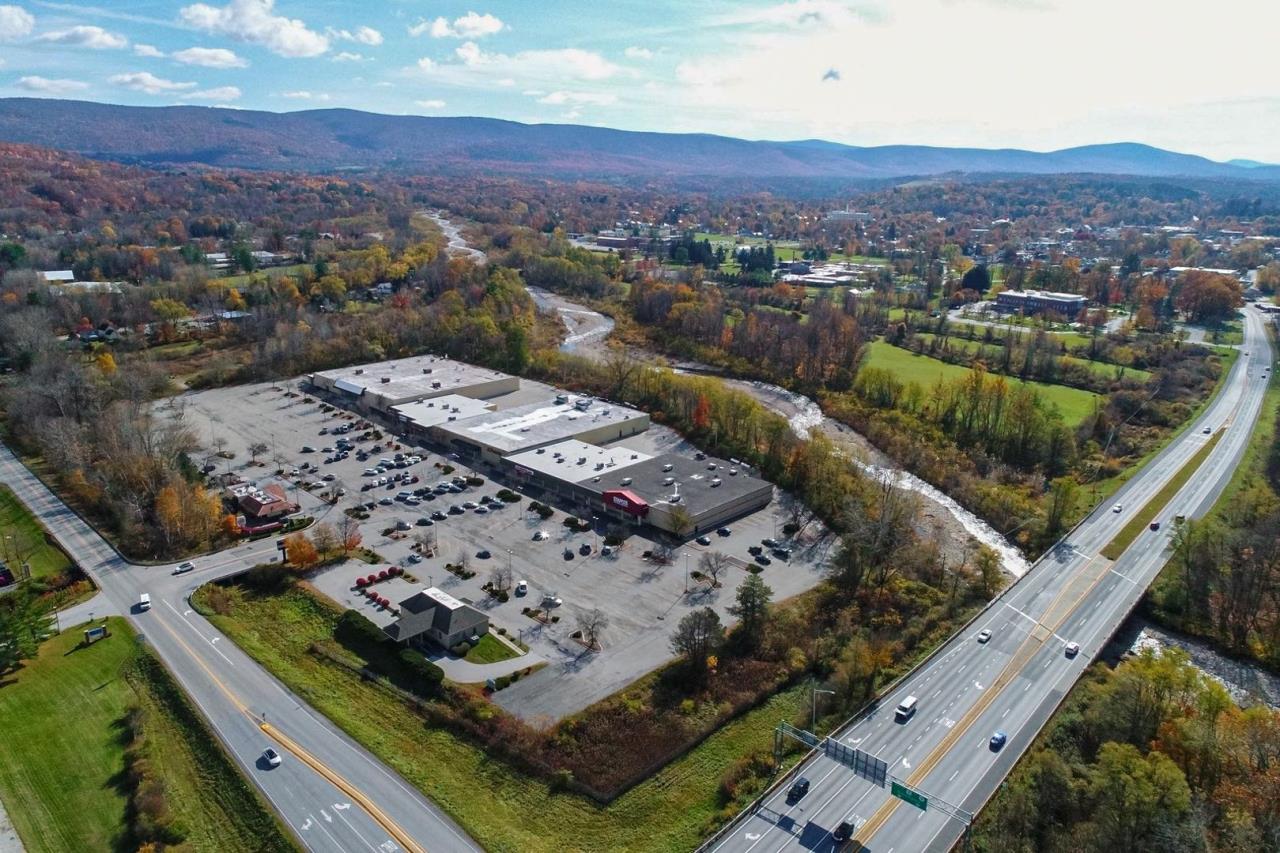 ValueAdd 150,892+/sf Community Shopping Center AP20202