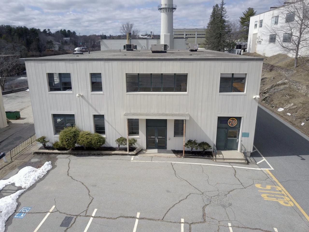 SOLD at auction 200K± sf Industrial & Office Bldgs. Only 99,000