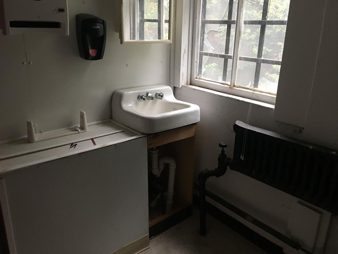 SOLD at auction Former Country Store With Apartment Epsom, NH