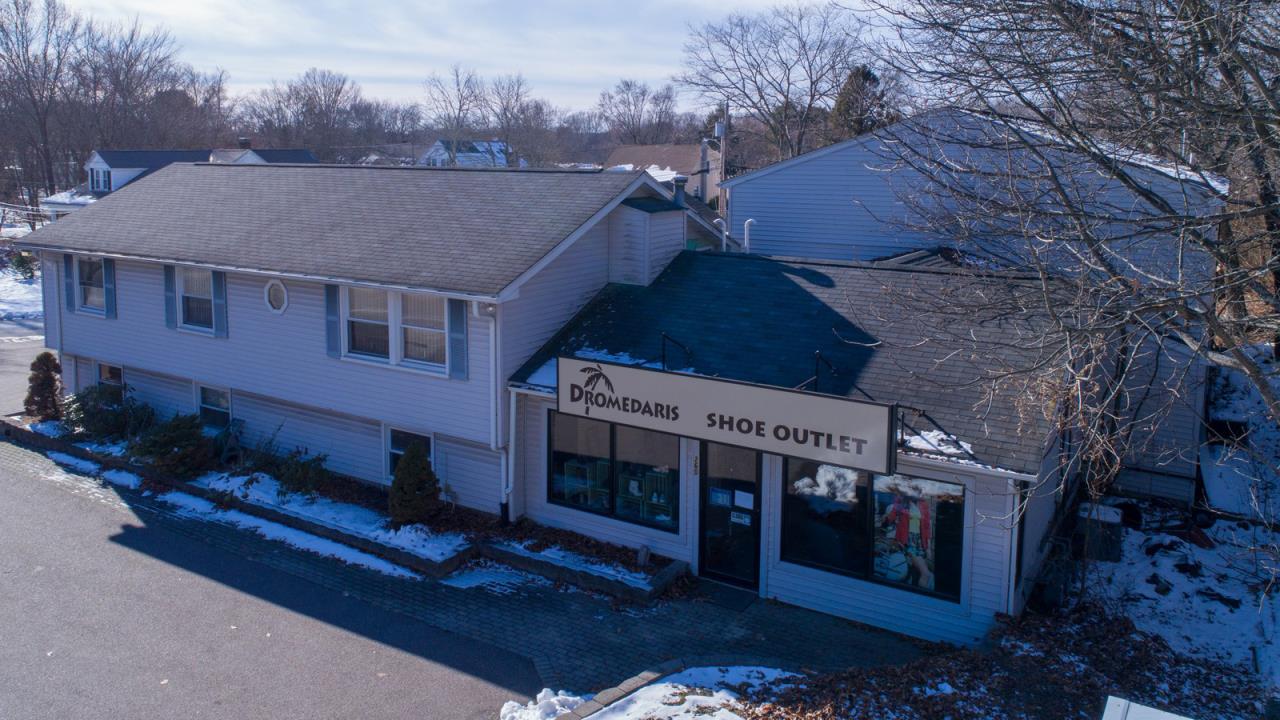 SOLD at auction 3Unit Mix of Retail and Residential Bellingham, MA