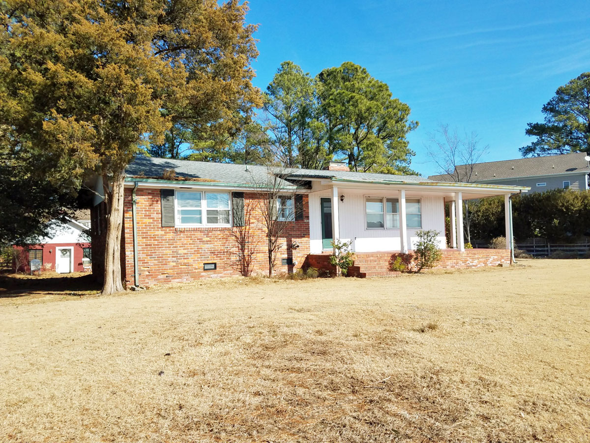 SOLD at auction Estate Sale Waterfront Lot and Home on the