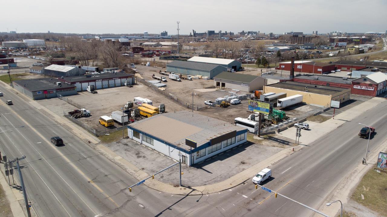 SOLD at auction Value Add Retail Opportunity 150,000 Reserve