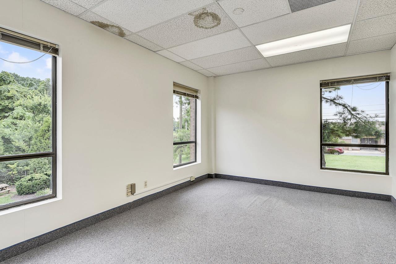 SOLD at auction 1,662sf Medical/Office Condo Manassas, VA