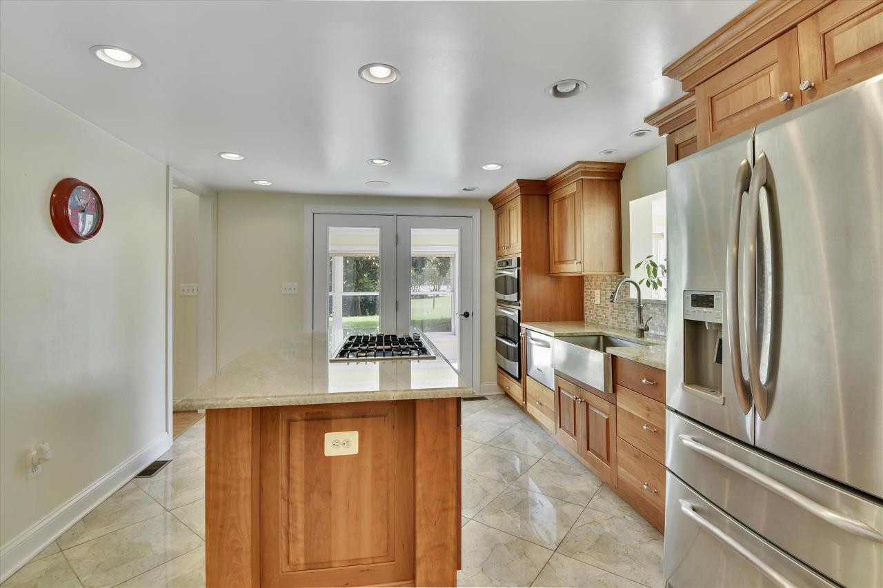 SOLD at auction Absolute Waterfront Home on 7+ Acres Broomes