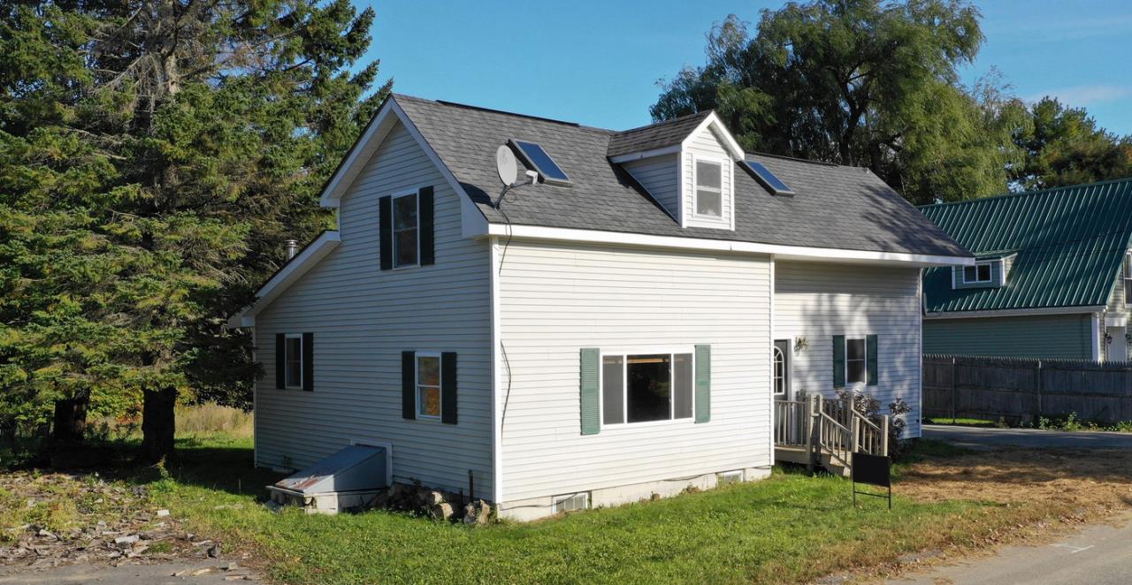 SOLD at auction CapeStyle Home Minutes to InTown Amenities