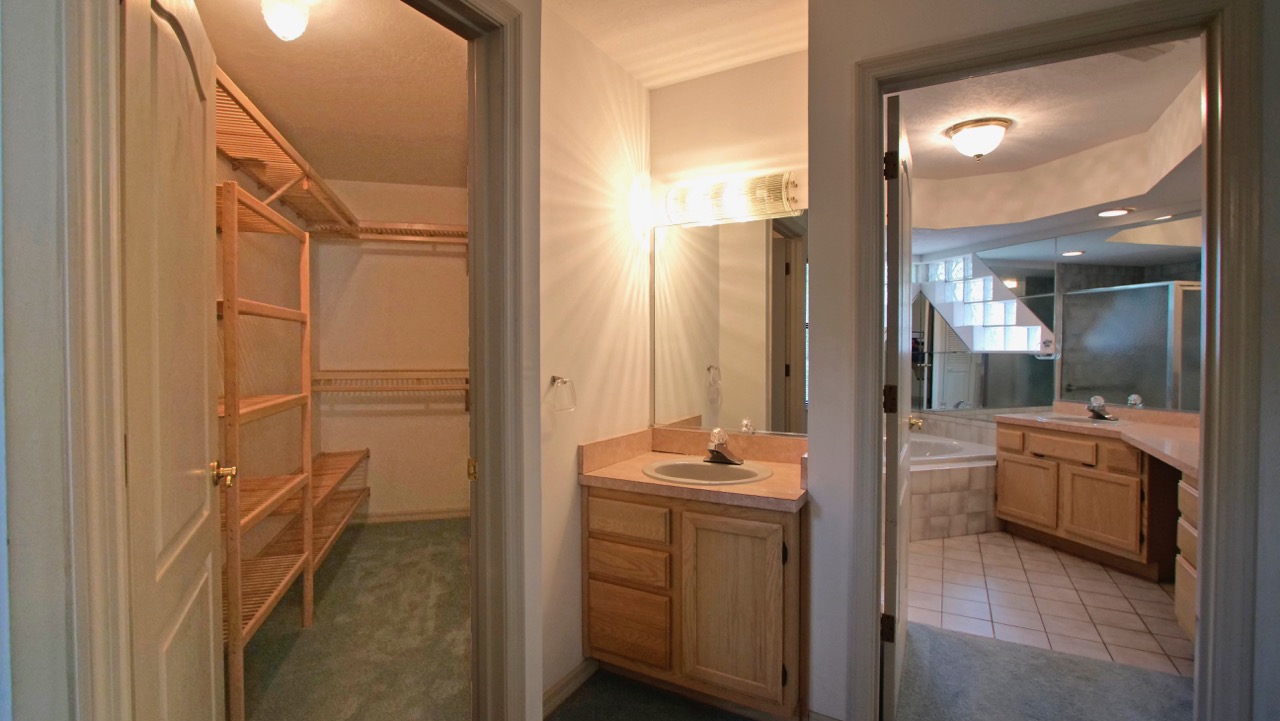 SOLD at auction Woodfields 3BR/2BA on .47+/ Acre Ocala, FL