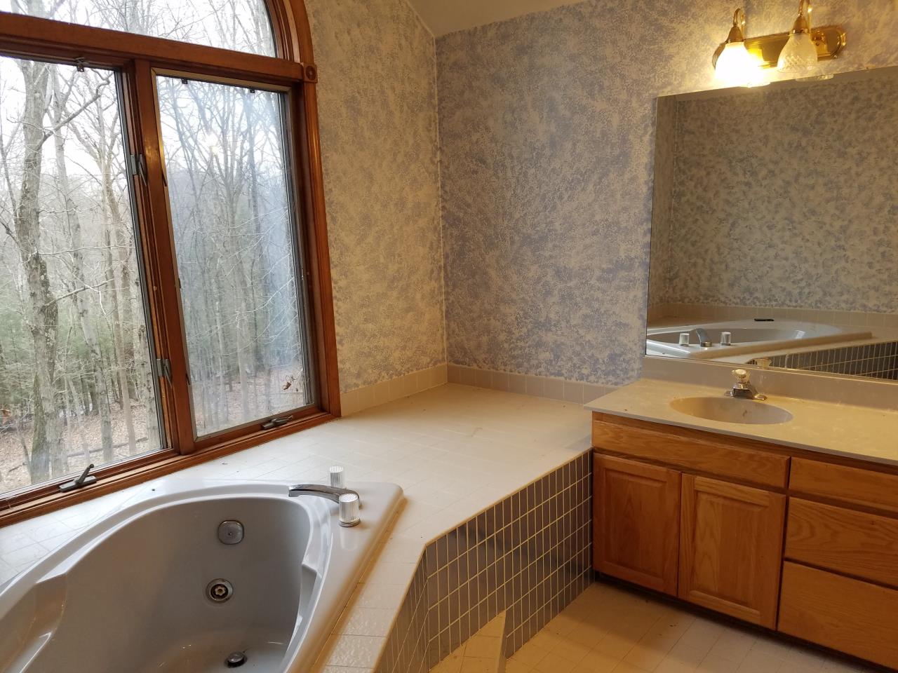 SOLD at auction Bank Owned 3 BR, 2.5 Bath Contemporary 2 Story on 3