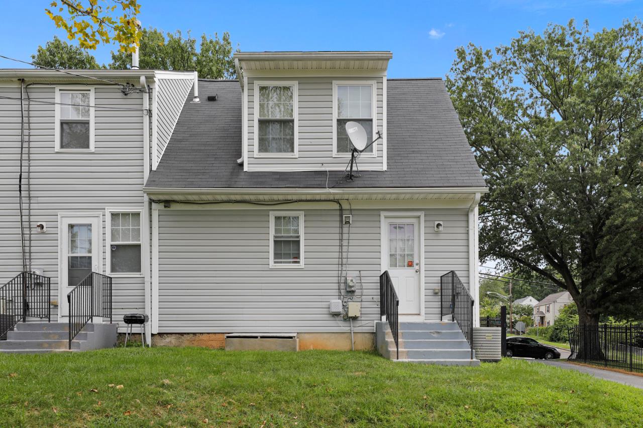 SOLD at auction Investor Alert Seven Leased Condo Townhomes