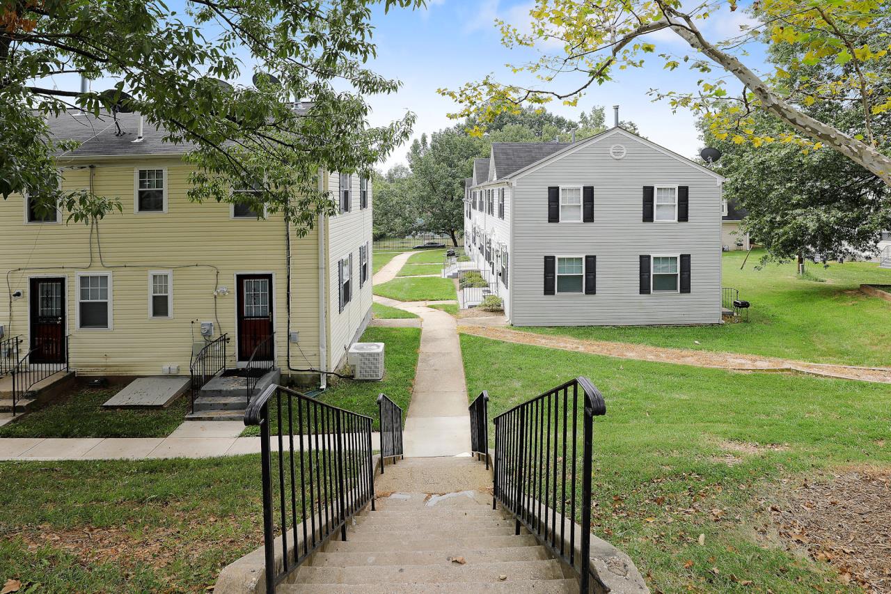 SOLD at auction Investor Alert Seven Leased Condo Townhomes