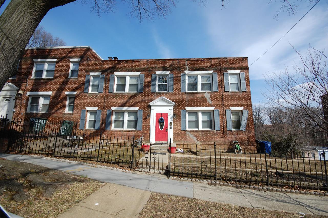 SOLD at auction Bankruptcy 4 Unit Apartment Building Washington, DC