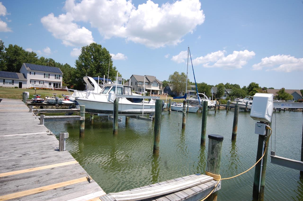 SOLD at auction 44 Acres with Potomac River Access Plus 2 Boat Slips