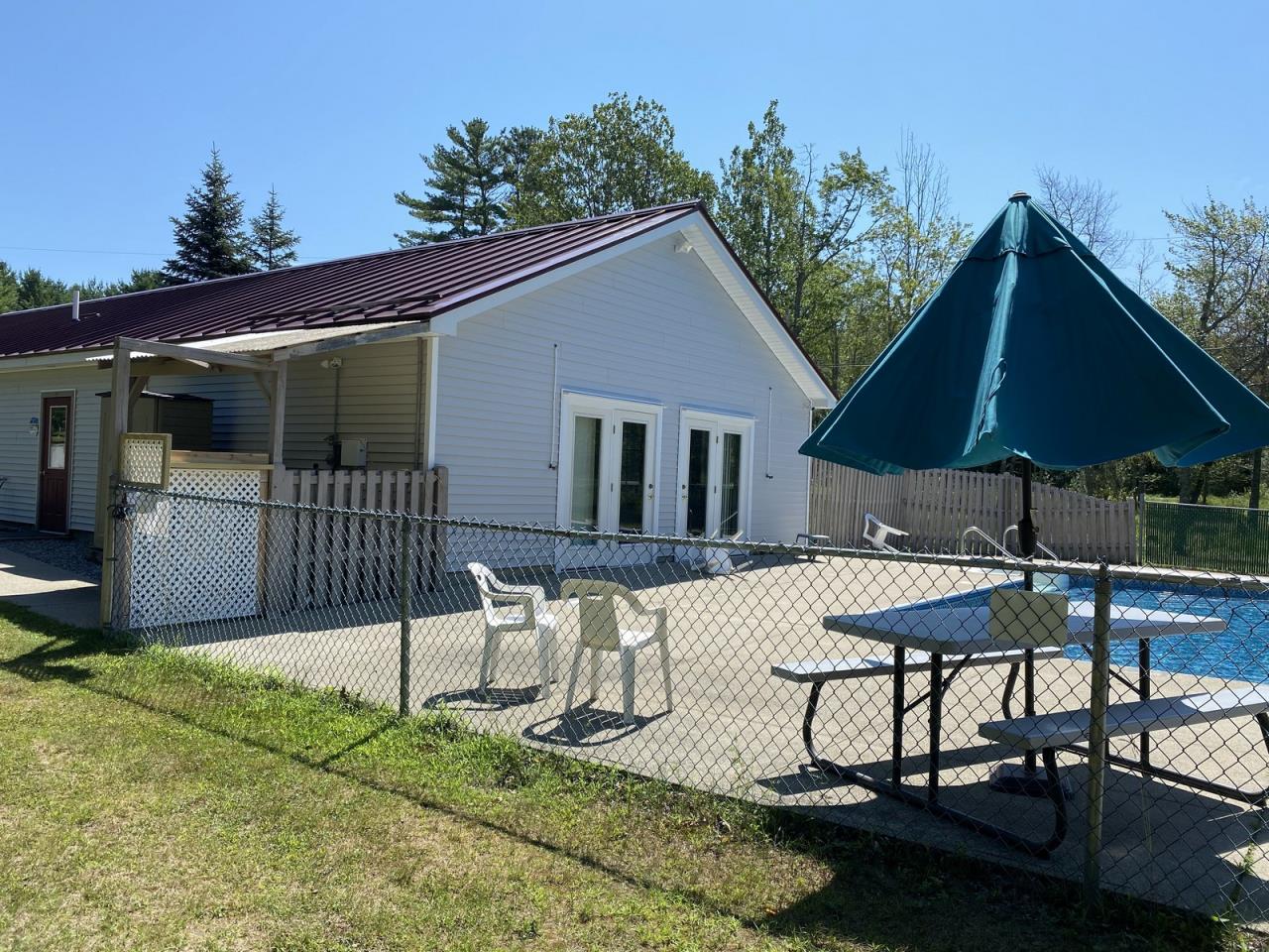 Escape to a Gated, OwnerOccupied RV Resort on a Maine Lake AP202036