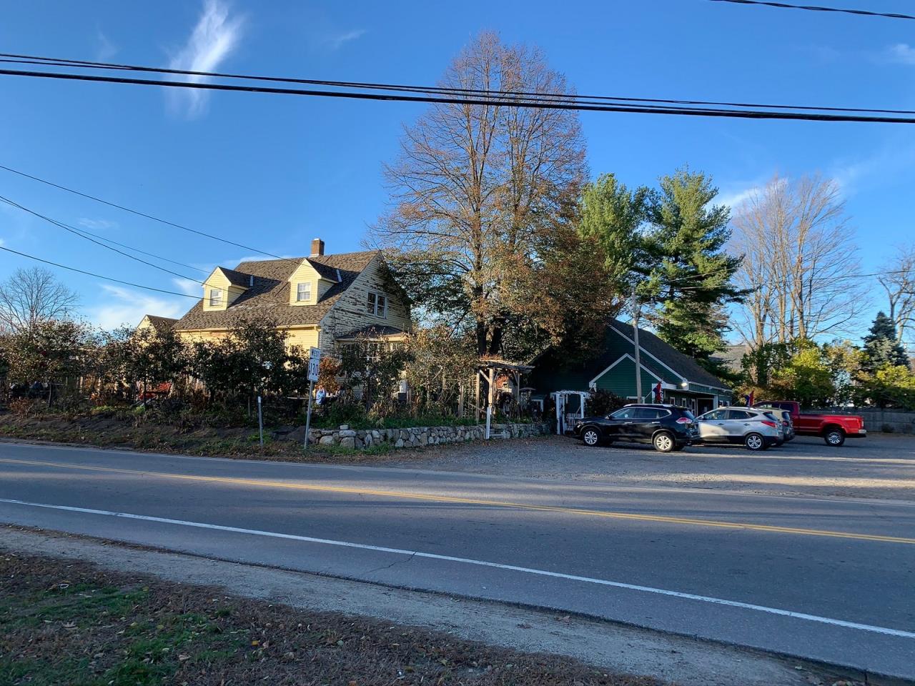 Prime Hollis Center Location Retail / Restaurant AP21001