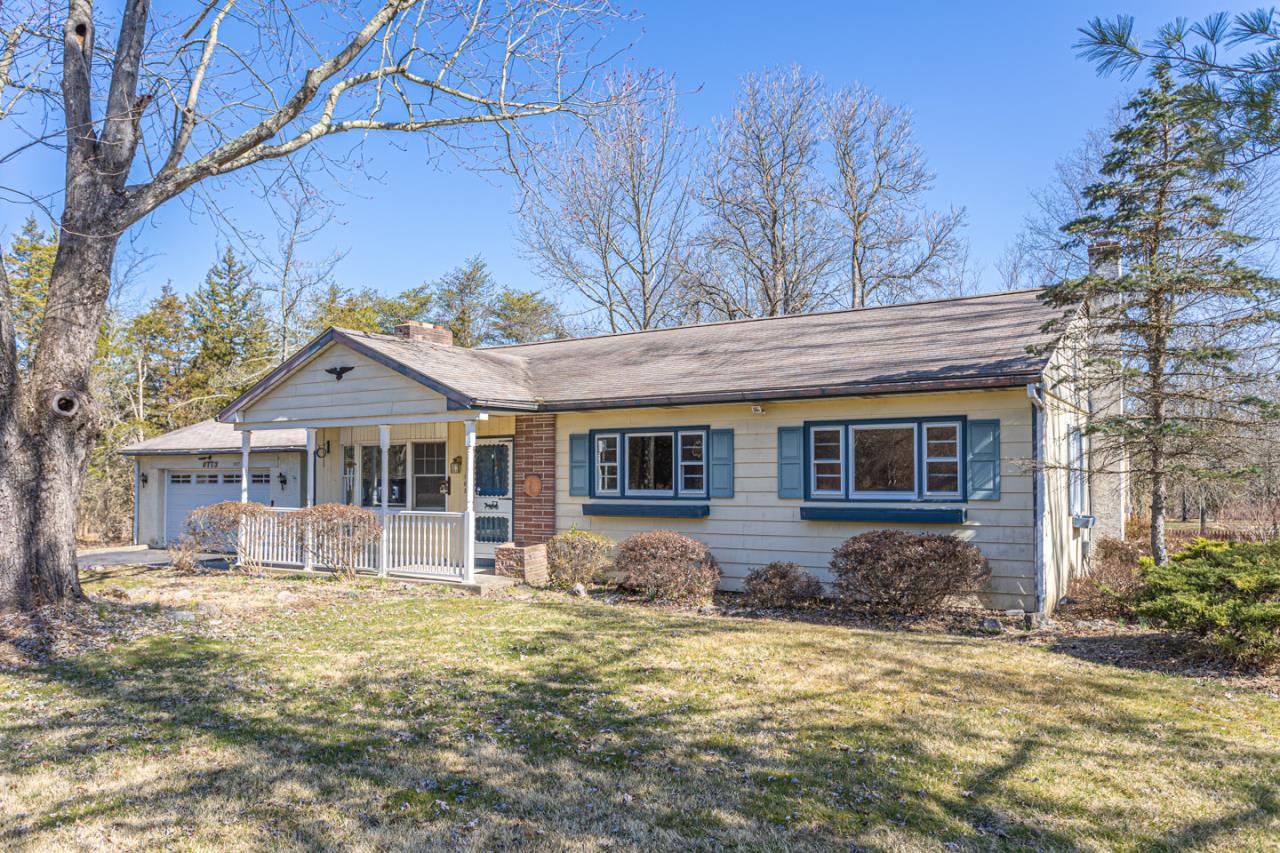 3 Bedroom, 2 Full Bath Ranch Home on 1.52 Acres AL42921A