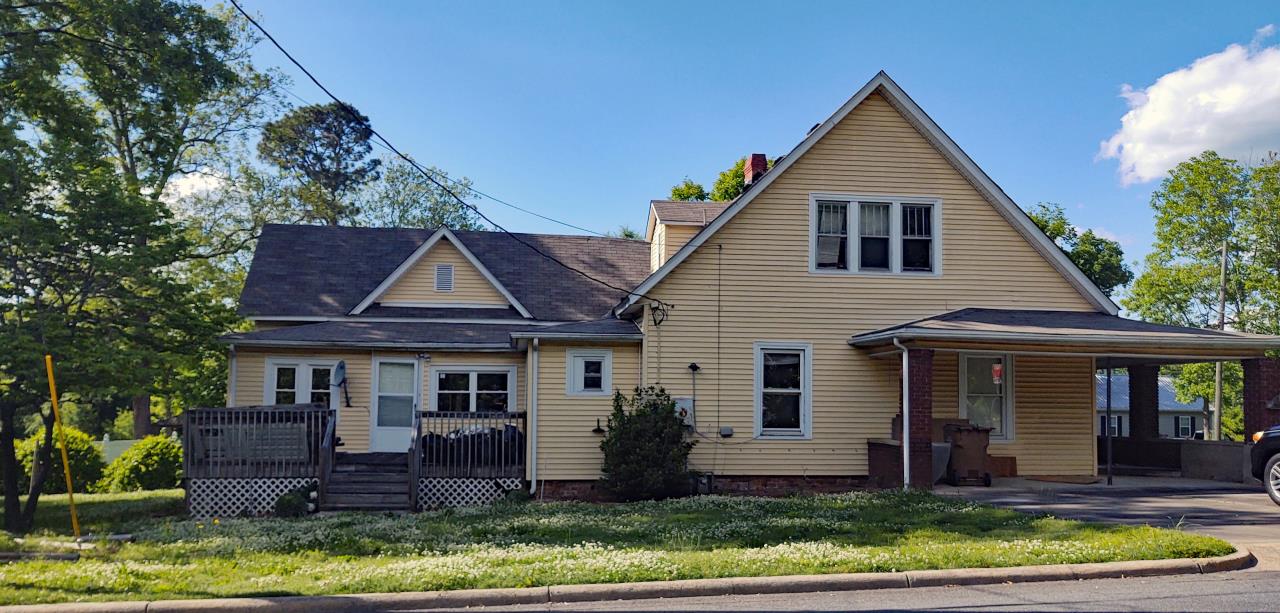 c1935 Partially Renovated House FX4662