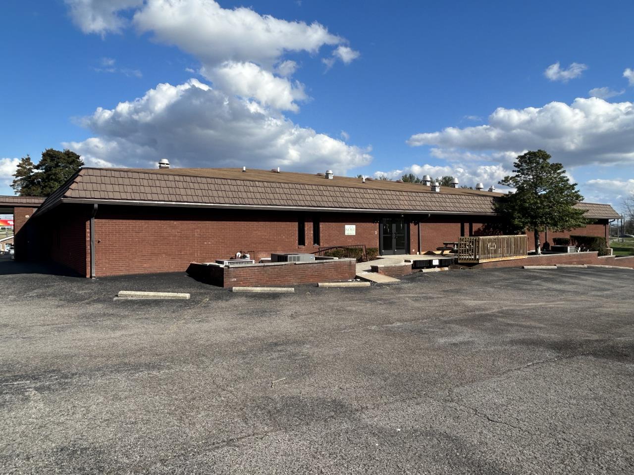 SOLD at auction Absolute Auction 18,618+/SF Office Building