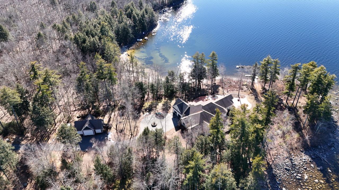 Sebago Lakefront Property AP24036