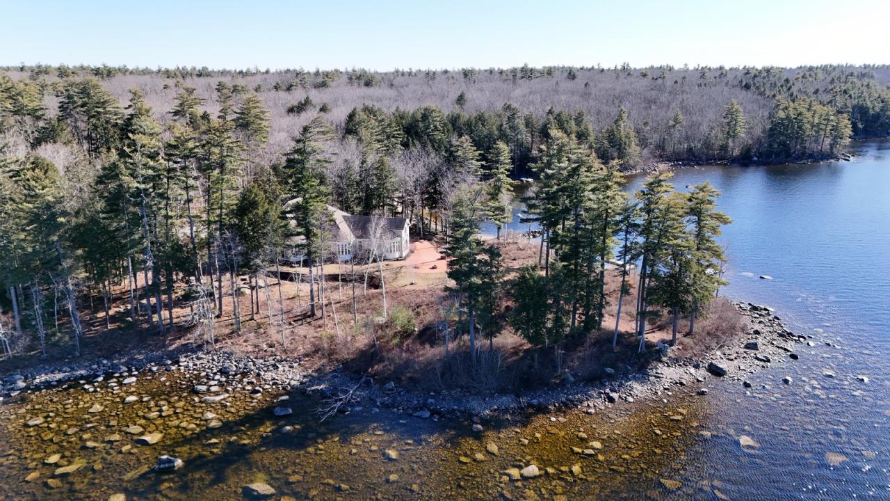 Sebago Lakefront Property AP24036