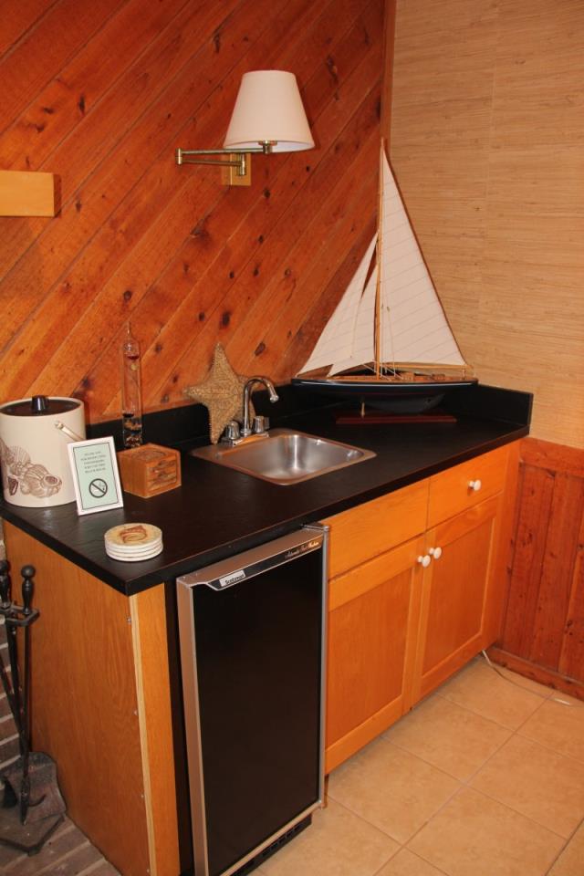 SOLD at auction 4 BR/3 BA Oceanfront Condo, Duck NC 5 Week Co