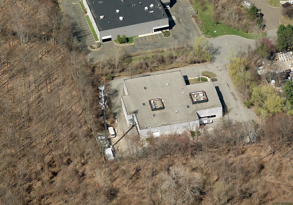 SOLD at auction 25,000+/ sf Industrial Property Partially Tenanted