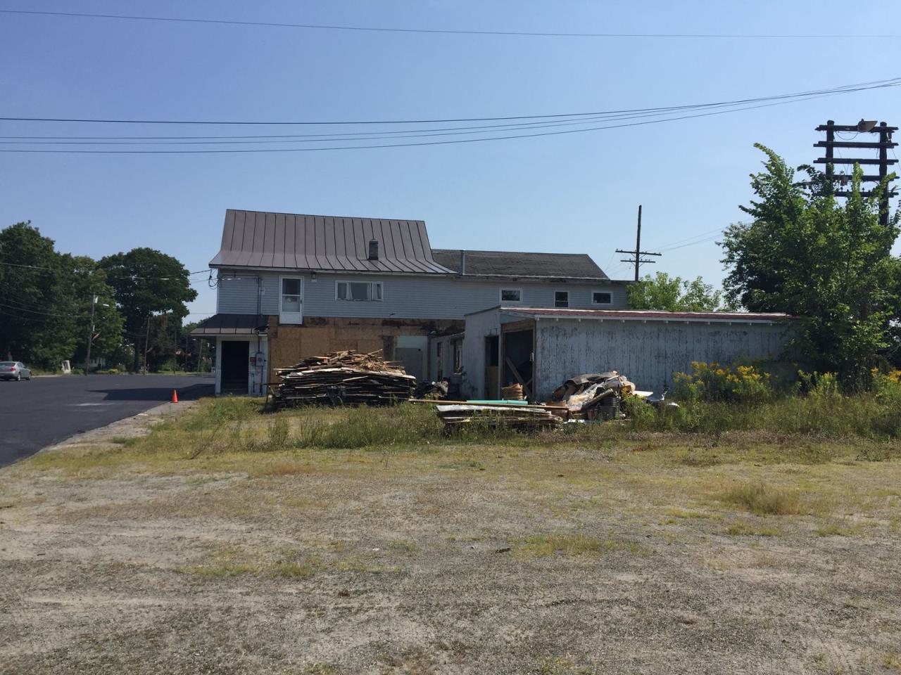 SOLD at auction Bank Owned MixedUse Retail/Residential Property