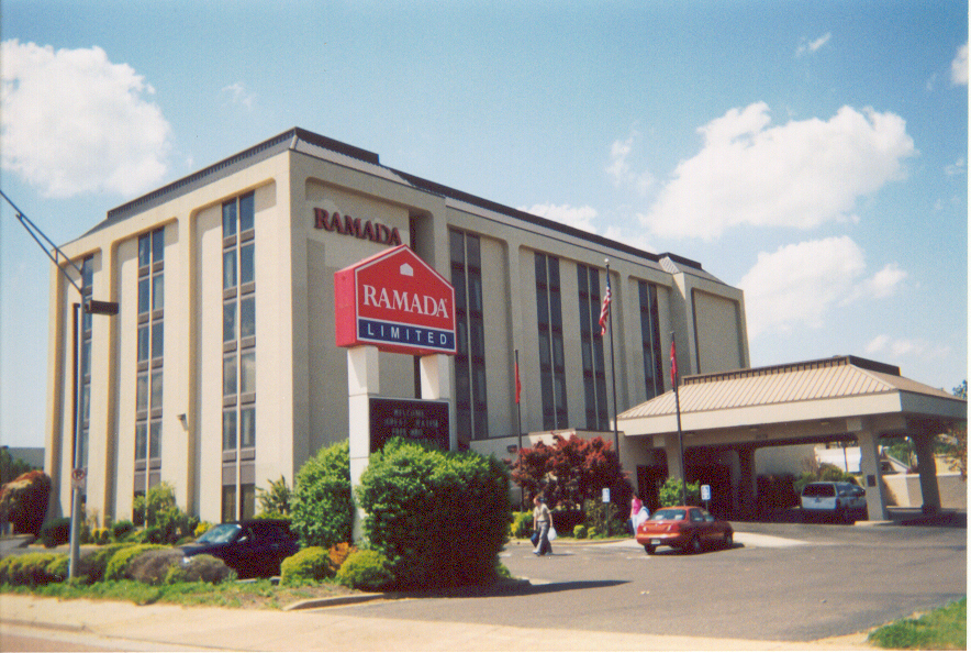 https://www.tranzon.com/propertyimages/ramada_inn_1.jpg
